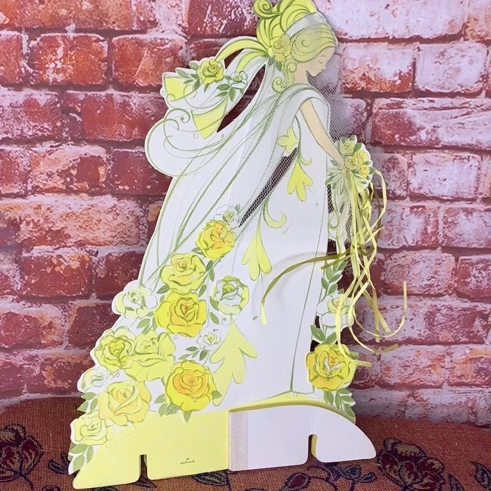 Vintage 70s Hallmark Yellow and White 13” Paper Bridal Shower Centerpiece